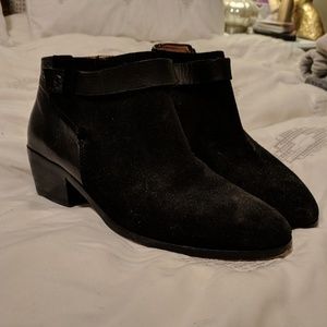 Ankle boots